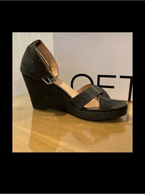 NWT Loft Leather sandals. Cross Strap wedge; Ankle Strap. Black. Size 9